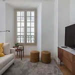 Апартаменты Luxury 2 Bedroom Plaza Alcantara *