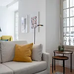Luxury 2 Bedroom Plaza Alcantara Апартаменты