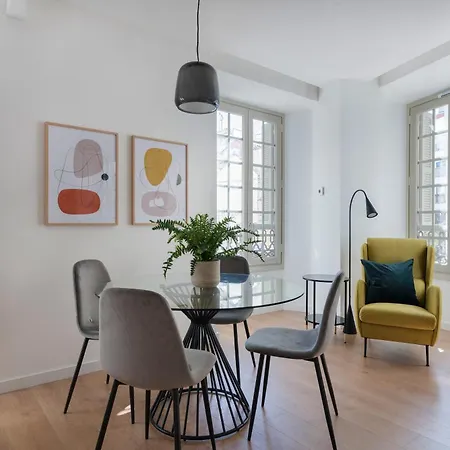 Luxury 2 Bedroom Plaza Alcantara