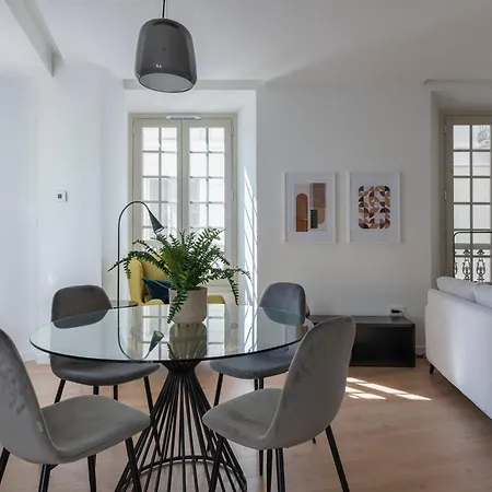 Luxury 2 Bedroom Plaza Alcantara
