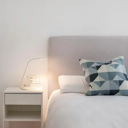Luxury 2 Bedroom Plaza Alcantara