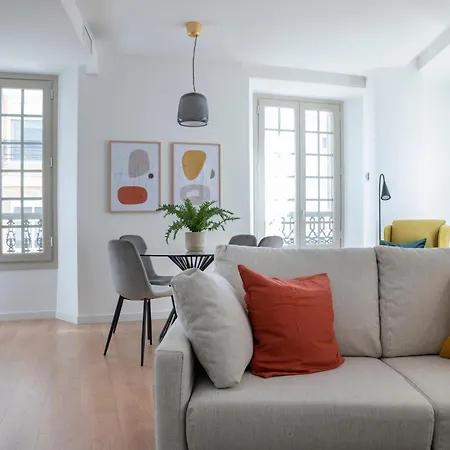 Luxury 2 Bedroom Plaza Alcantara アパート